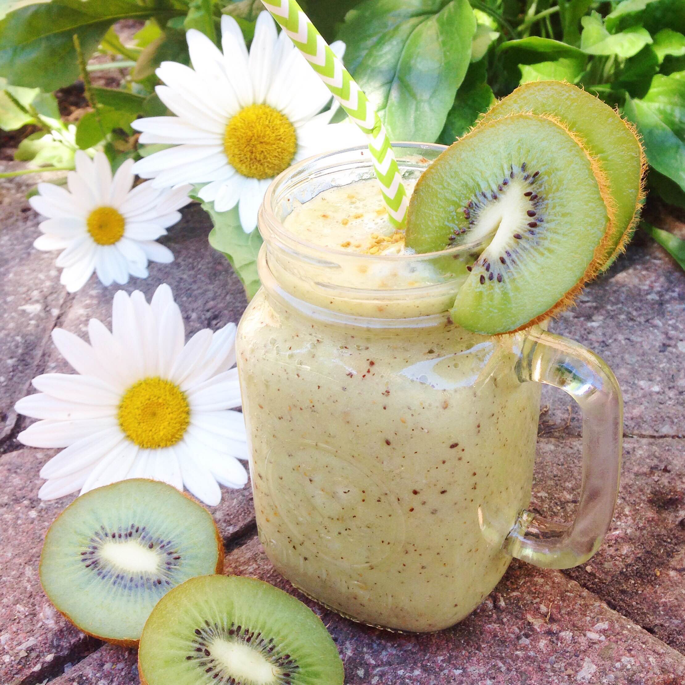 A Refreshing Kiwi, Banana, & Coconut Water Smoothie