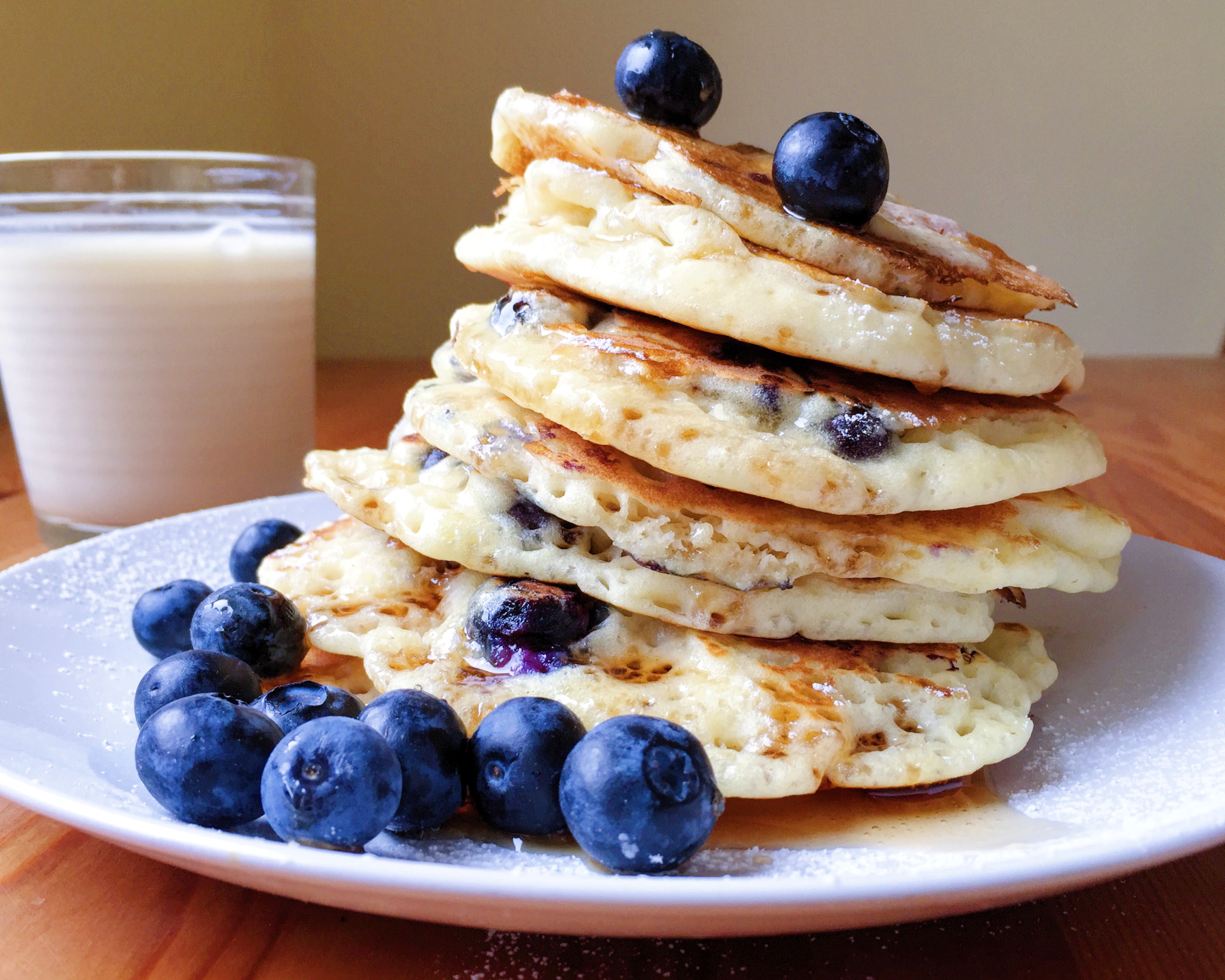Gluten-Free Fluffy Blueberry Pancakes