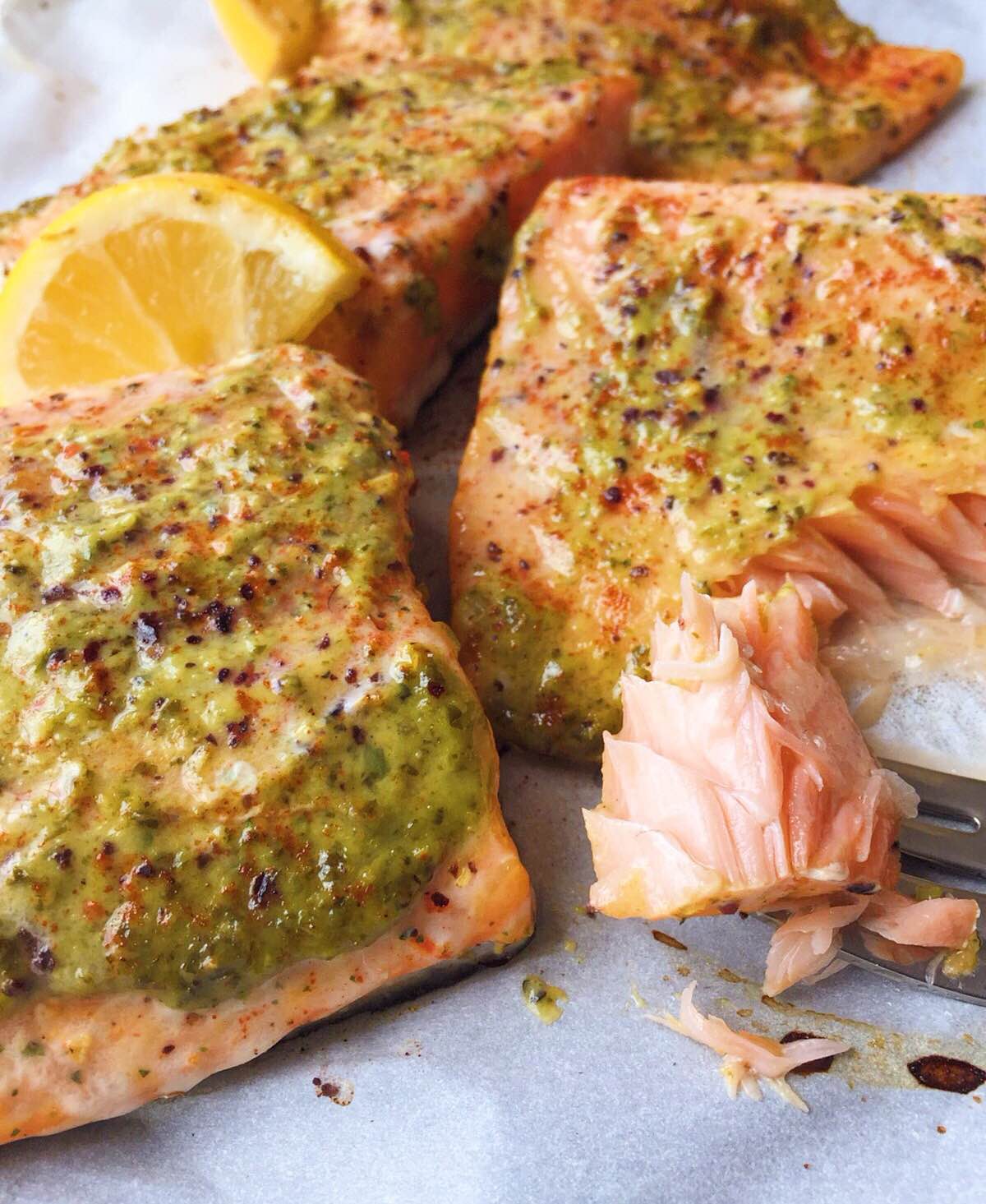 Baked Al Pesto, Lemon & Sumac Wild Salmon Fillets