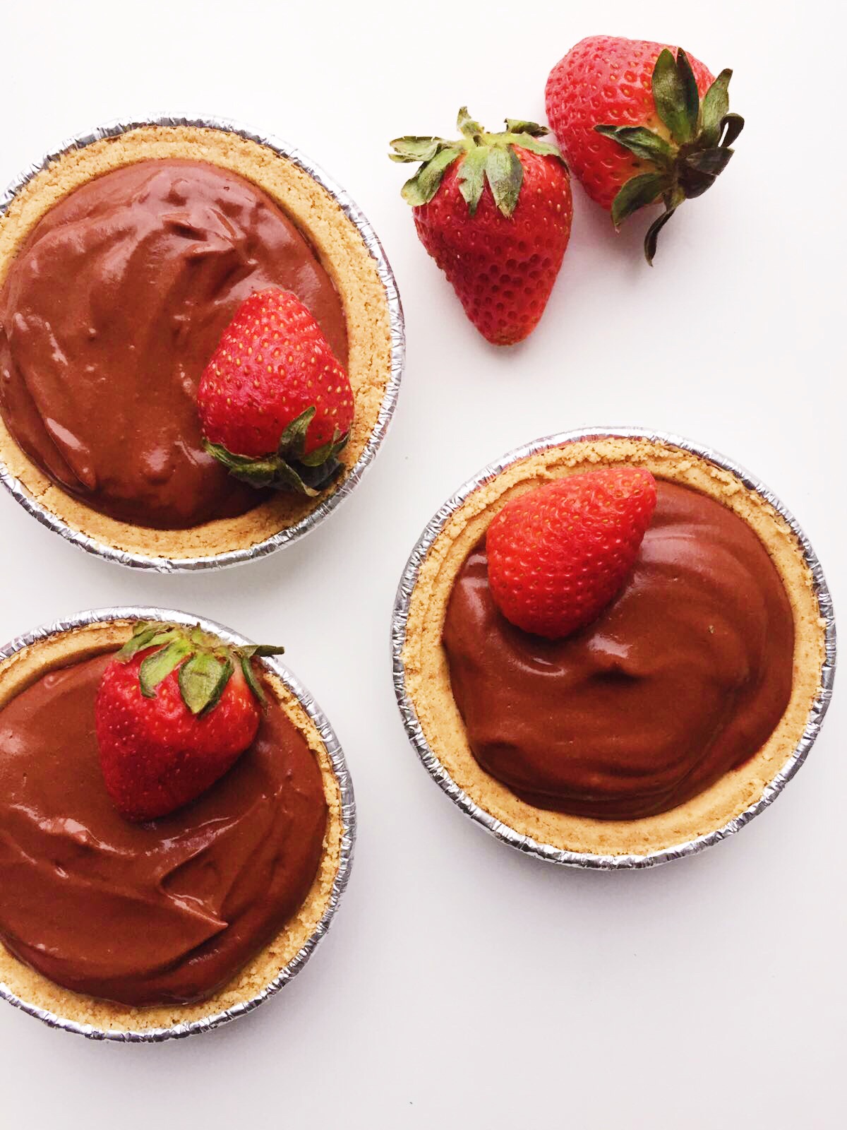 Say it with Chocolate! Healthy Chocolate Hazelnut Tartelettes