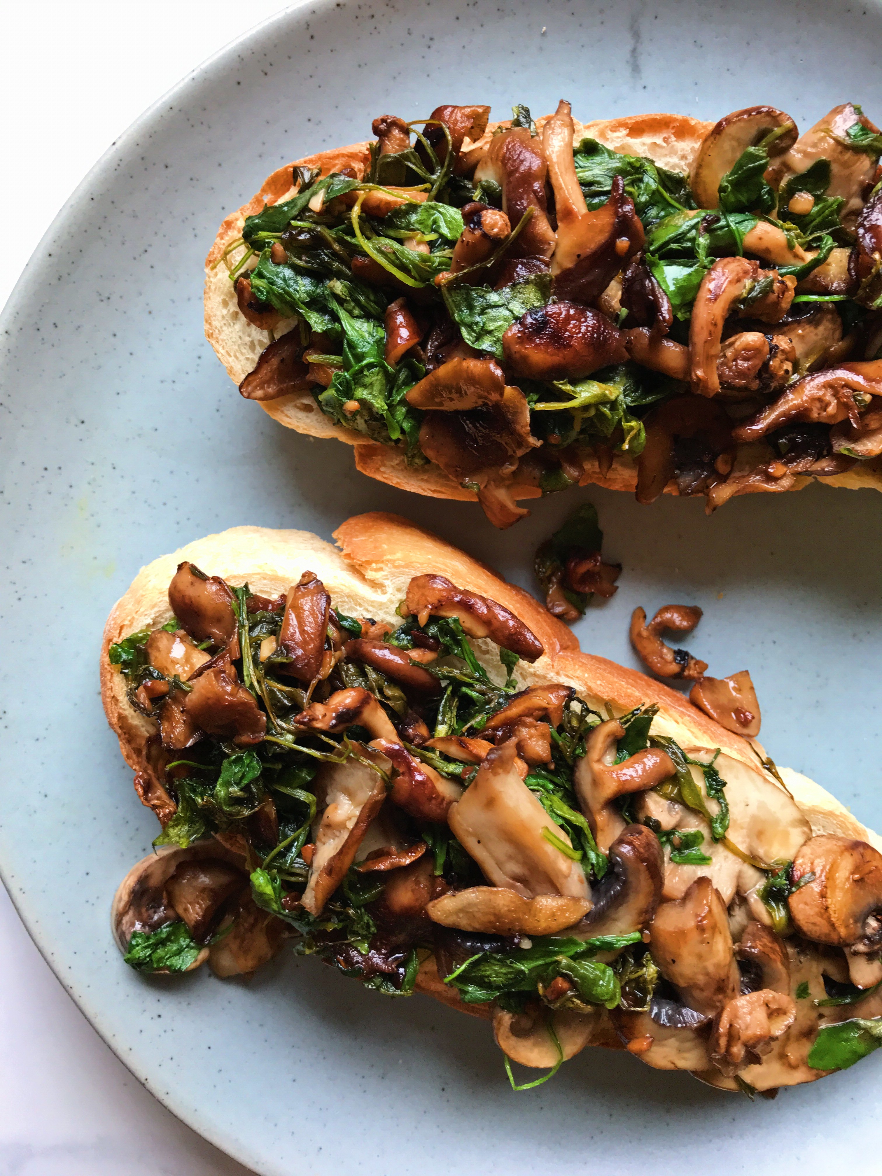 Garlicky Mushroom Toasties