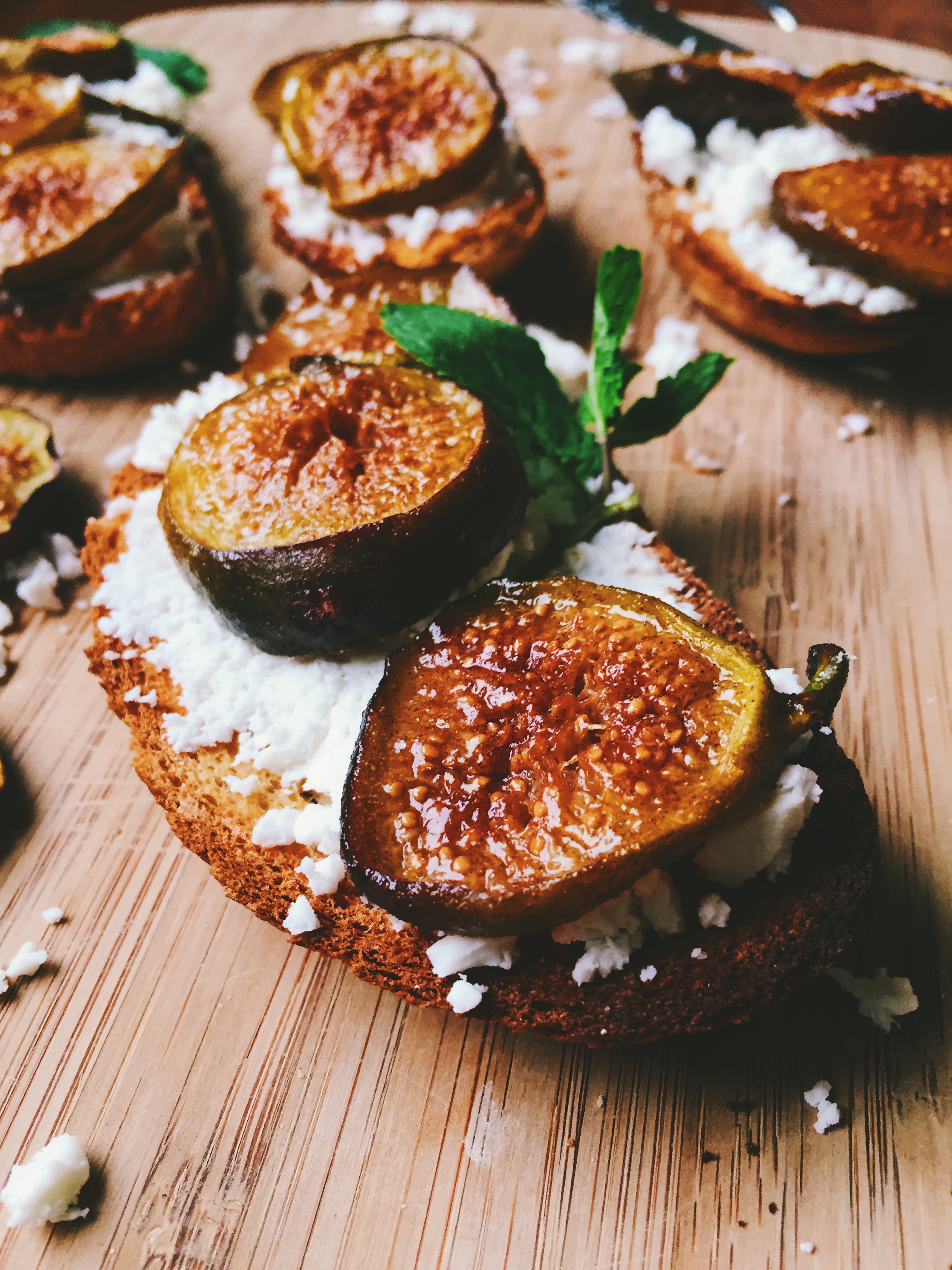 Honey Caramelized Figs and Feta Crostinis